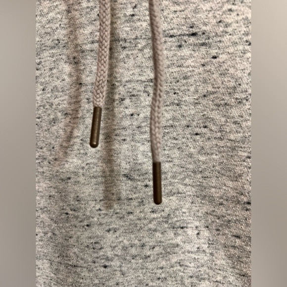 Carhartt Women's Midweight Relaxed Fit Block Logo Sleeve Hoodie - Picture 4 of 9